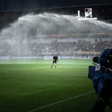 Nick Pope Set To Arrive at Newcastle United Following Successful Deal With Burnley